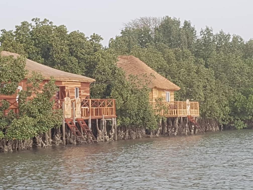Bintang Bolong Lodge Exterior photo