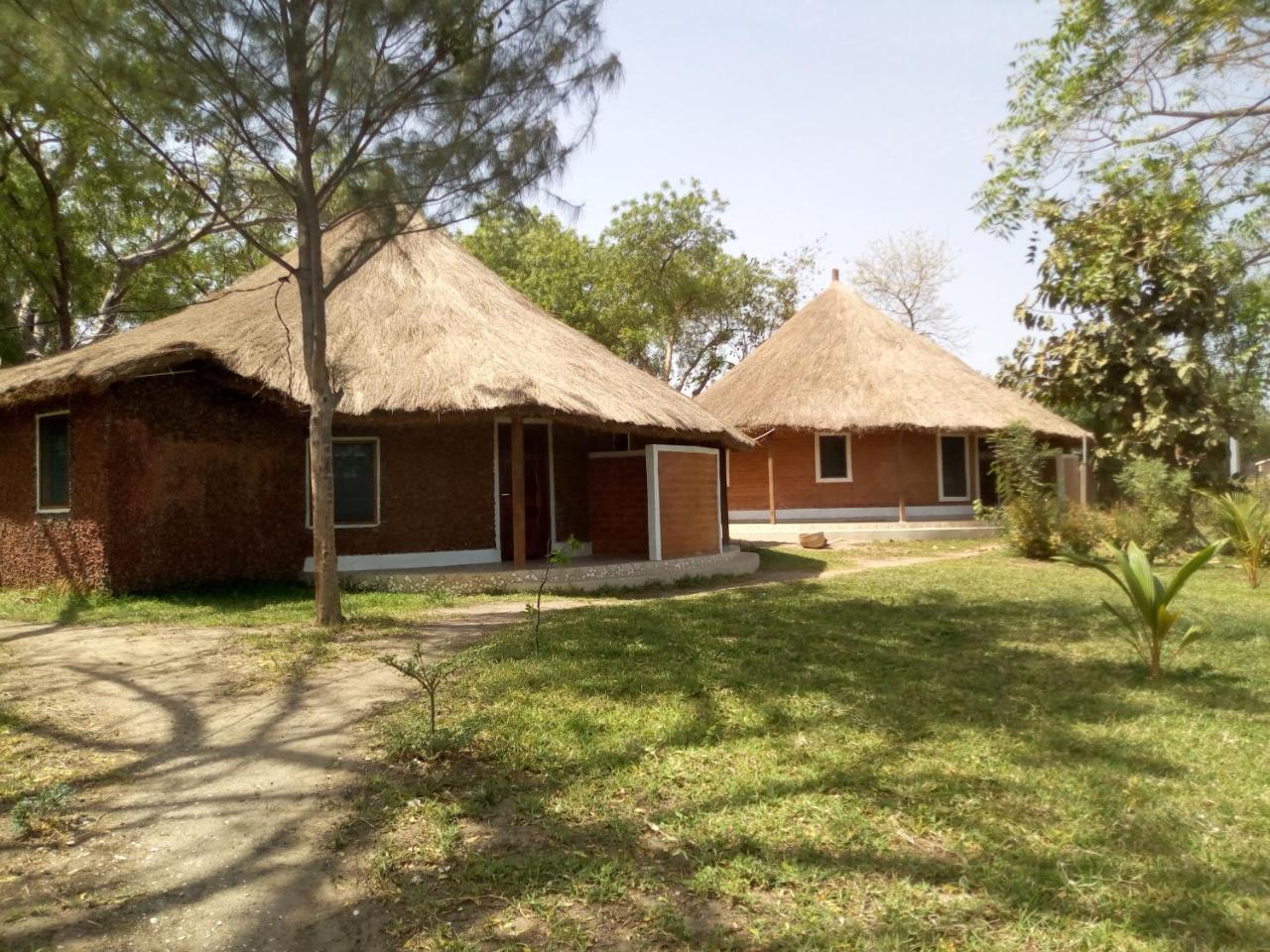Bintang Bolong Lodge Exterior photo